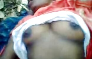 XXX La rubia se muestra en liguero videos xxx en paraguay y medias.