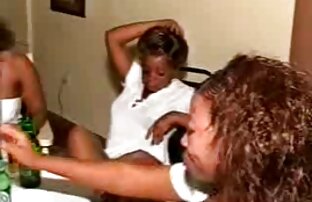 XXX Latina Monique hace su coño mojado y porno video paraguaya cremoso